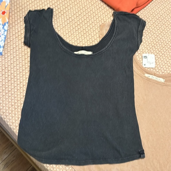 2 Free People Shirts NWT Size Small - Picture 2 of 6